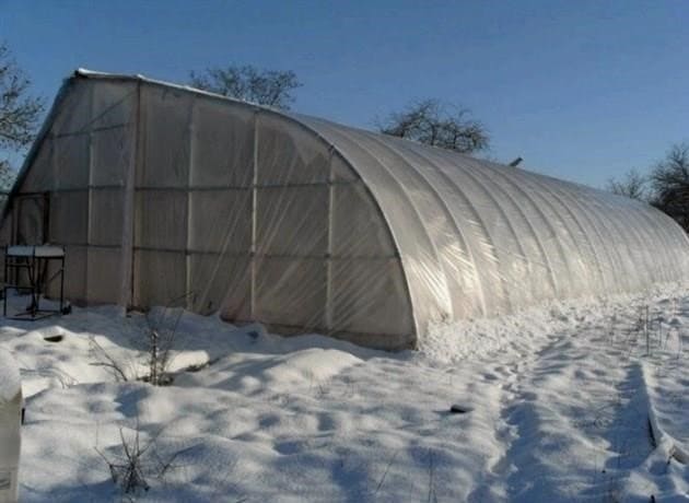 Modern téli üvegház - áttekintés a szerkezetekről, rajzokról és projektekről, a legjobb lehetőségek a saját kezű építésre (135 fotó + videó)