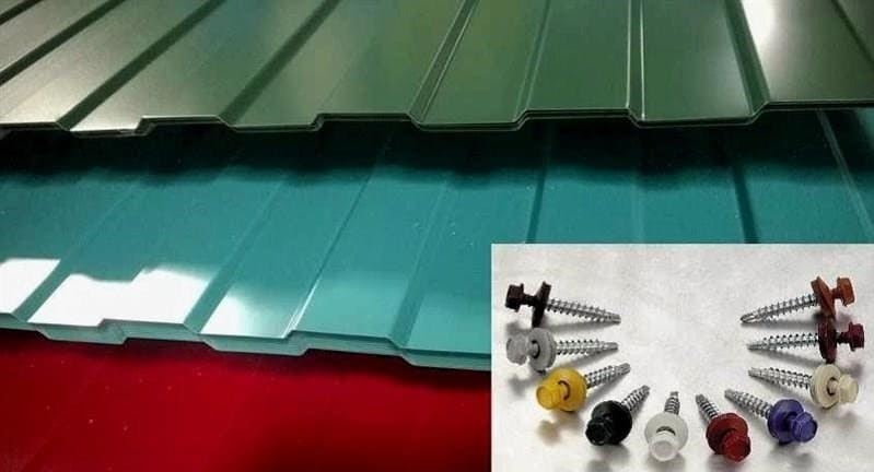 Hullámos tetőfedés: hogyan lehet a tetőt borítani hullámlemezzel