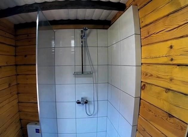 Nem szabványos lehetőségek a zuhanykabin felszereléséhez