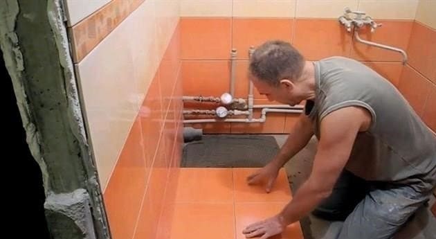 Hogyan lehet vízszigetelni a cseréppadlót zuhany alatt