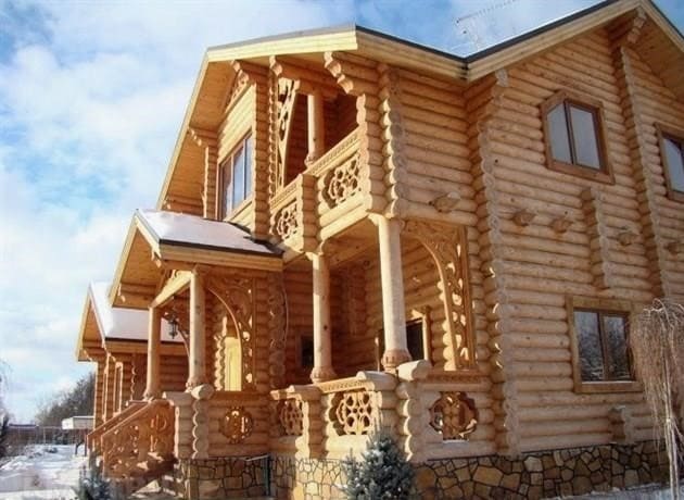 Faragott veranda típusai: Barkács építési utasítások - fa kiválasztása + videó