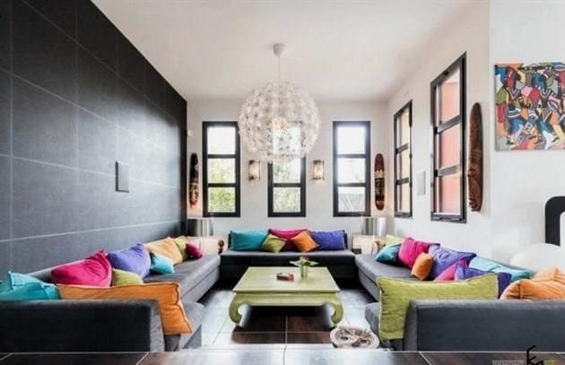 Nagy nappali: tervezési jellemzők és fotók a legjobb belső terekről