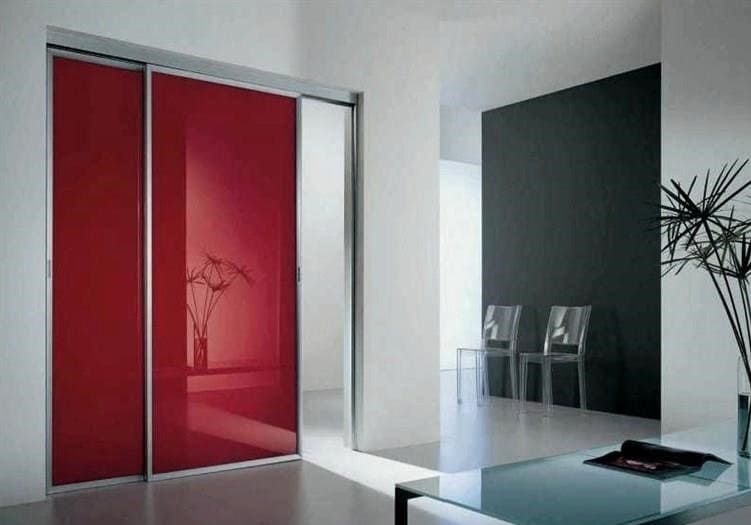 Beltéri ajtók a belső térben: hogyan lehet frissíteni saját kezűleg és több mint 50 inspiráló dekor ötlet