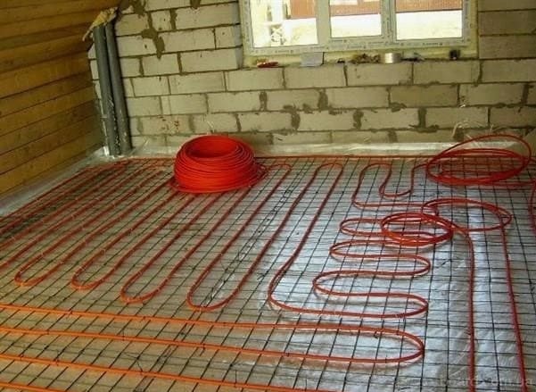 A meleg padló saját kezű beépítésének fő hibái