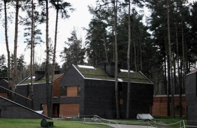 Zöld fű a tetőn - az ősök különcsége vagy a modern tetőfedés?