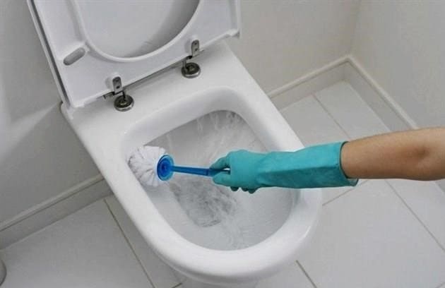 Gyenge öblítés a WC-vel - a fő okok és megoldások