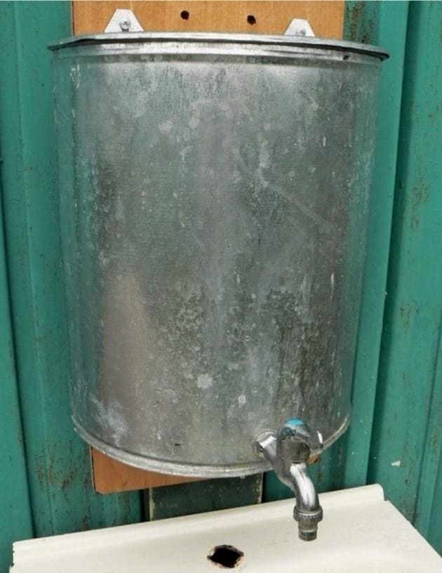 Országos mosdók áttekintése melegvíz funkcióval