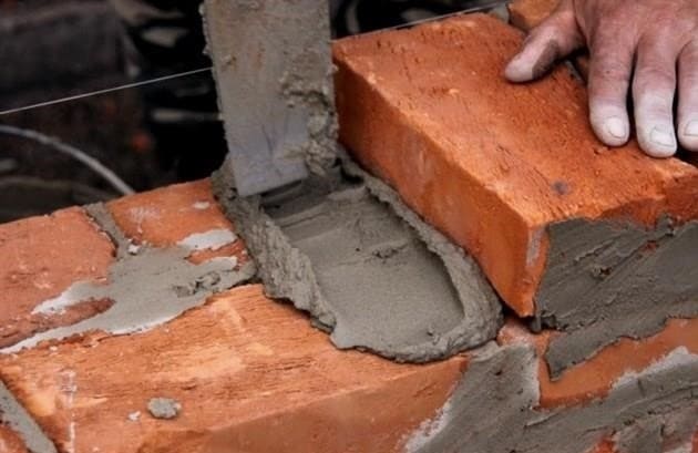 Cement-mész habarcs: az elkészítés jellemzői és szabályai