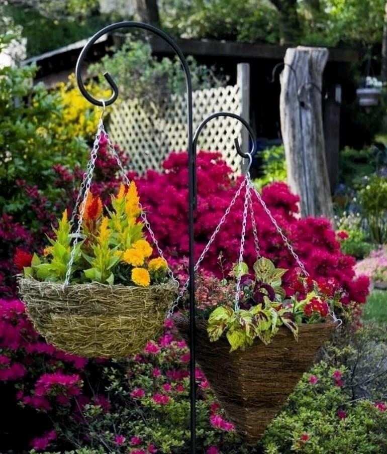 Diy függőleges virágágyás: kellemes ötletek egy nyaraló kertészkedéséhez