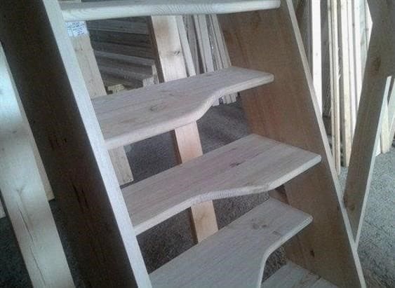 Fa lépcsők: szerkezeti elemek. Befejező munkák, védelem és telepítés