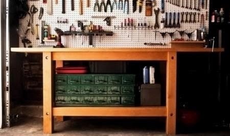 Barkácsmunkapad a garázsban: útmutató az otthoni összeszereléshez