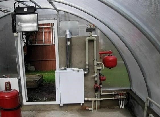 DIY üvegházhatású fűtési rendszer: az üvegházak téli fűtésének legjobb módjai