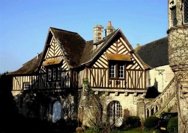 Francia klasszikus: kastély stílusú vidéki ház
