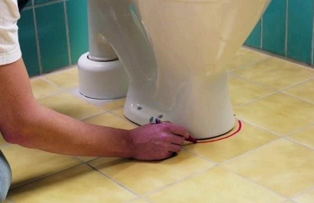 Lépésenkénti útmutató a WC-tömítő felszereléséhez, gyakorlati tippek