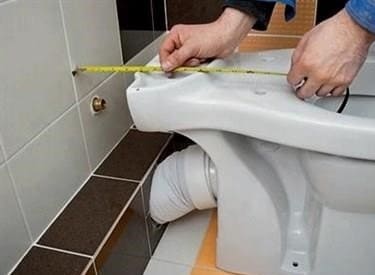A WC rögzítése a padlóhoz: áttekintés a lehetséges módszerekről és lépésről lépésre