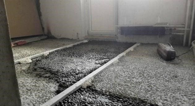 Duzzasztott agyag beton padló esztrichje: technológia kiválasztása és lépésenkénti útmutatások a barkácsolás telepítéséhez
