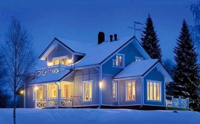 Hogyan lehet egy kis földszintes téli házat építeni?