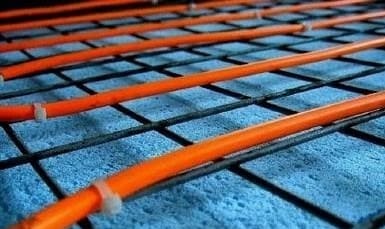 A padlófűtéshez használt megerősített háló típusai, beépítésének fő céljai és jellemzői