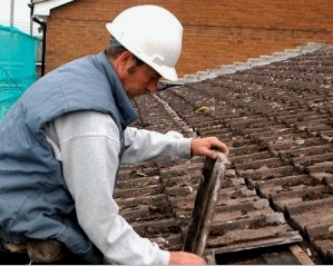 Barkács tetőjavítás: kerámia, természetes cserép, fémlemez tető, fém cserép, bitumenes cserép és pala javítása