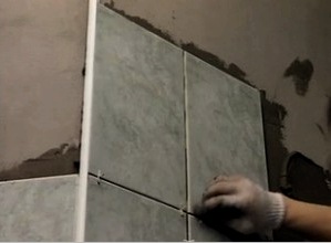 WC-k javítása Hruscsovban (45 fotó): kommunikáció és WC cseréje, a padló és a falak befejezése