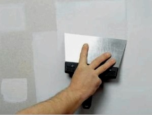 A tapéta ragasztása a gipszkartonra (30 fotó): előkészíti a felületet
