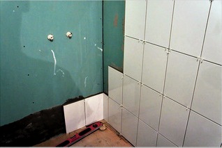 Javítás a hruscsovi fürdőszobában (51 fotó): előkészítés és a fő színpad