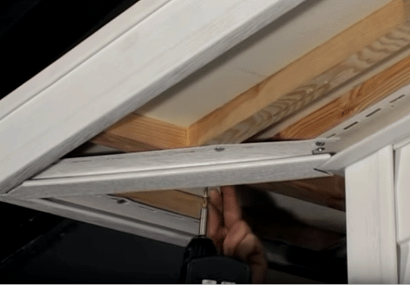 Pofák tetőfedéshez - egyszerű technológia az elemek rögzítéséhez