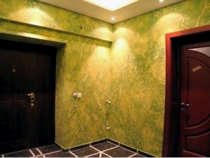 Hogyan díszítsük a falakat a folyosón (30 fotó). Anyagokra vonatkozó követelmények. Vinil, parafa, folyékony tapéta és dekoratív vakolat
