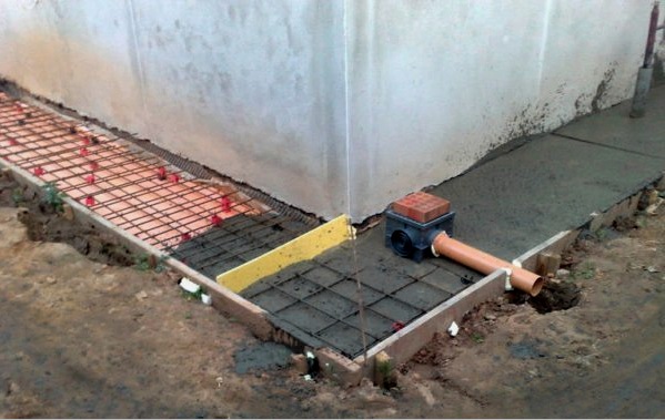 Alapítvány vízszigetelése: 5 lépésben védjük a ház alapját a nedvességtől