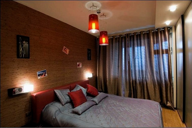 Keskeny szoba kialakítása (45 fotó): nyílászárók díszítése, padlófektetés, bútorok és világítás kiválasztása