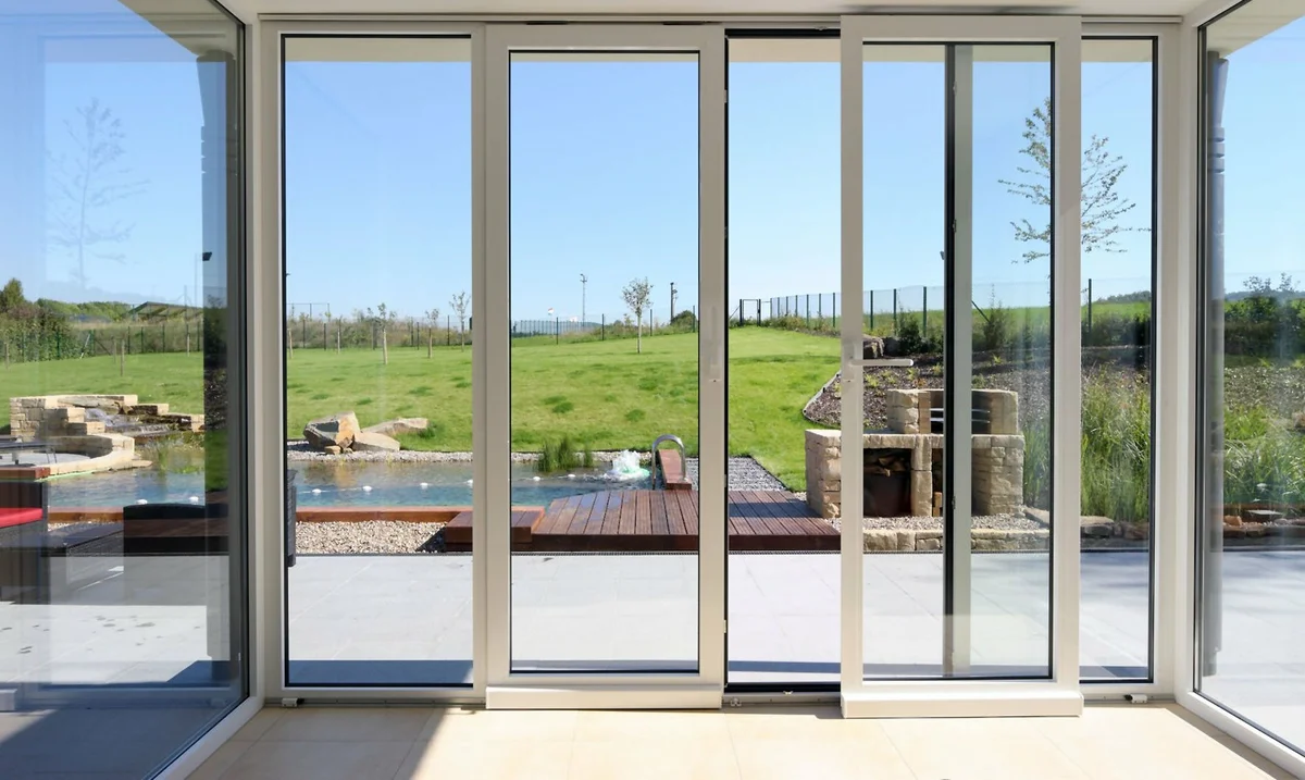 Tolóablakok - a veranda üvegezésének modern módja