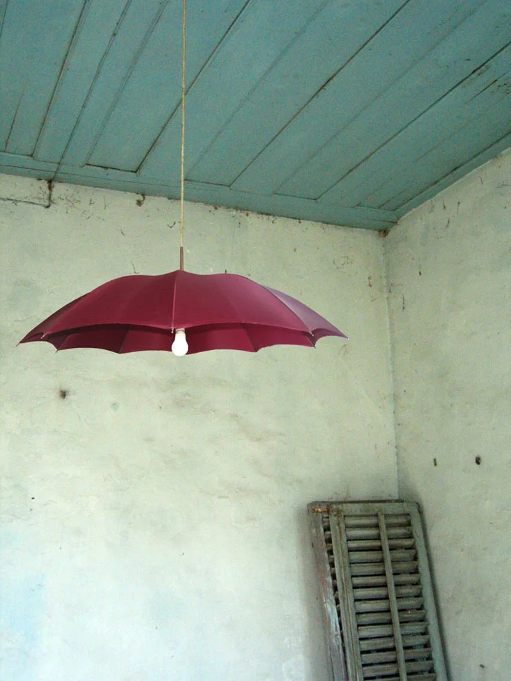 Mit lehet tenni a régi esernyőkből a vidéki házak és otthonok számára