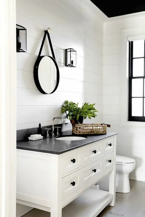 Fürdőszoba falfelületek 5 népszerű anyagok - előnyök és hátrányok