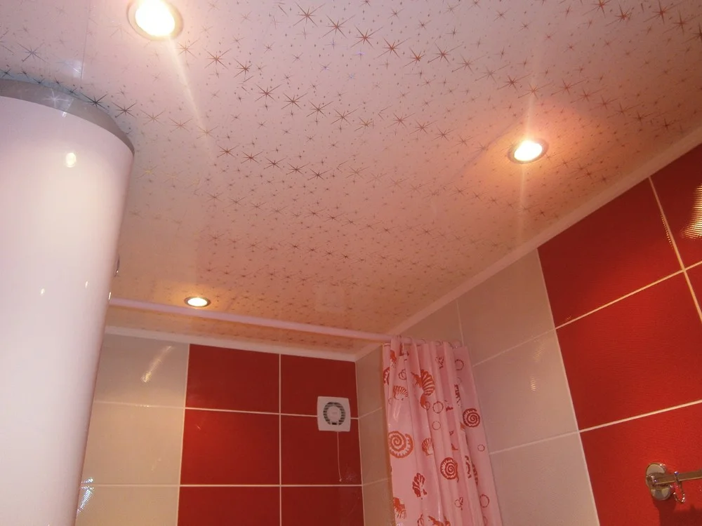 Hatékony és olcsó fürdőszoba mennyezet telepítés 2 nagyszerű módja