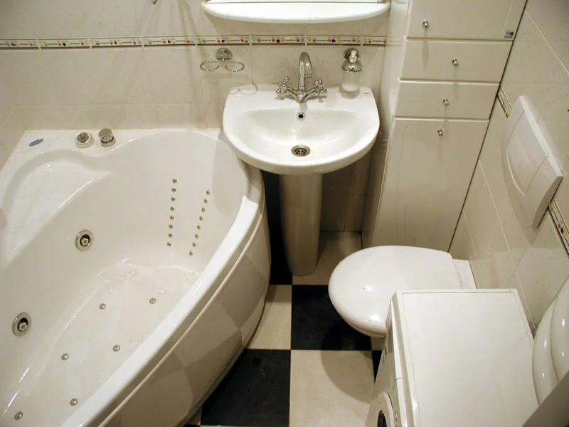 Egy kis fürdőszoba felújítása a titka annak, hogy
