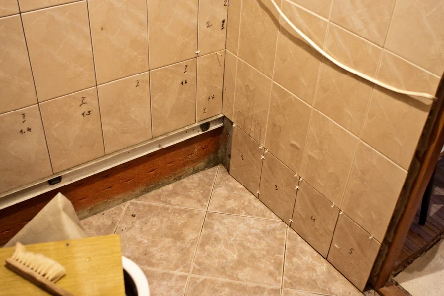 A vízvezetékek típusa és beépítése a fürdőszobában